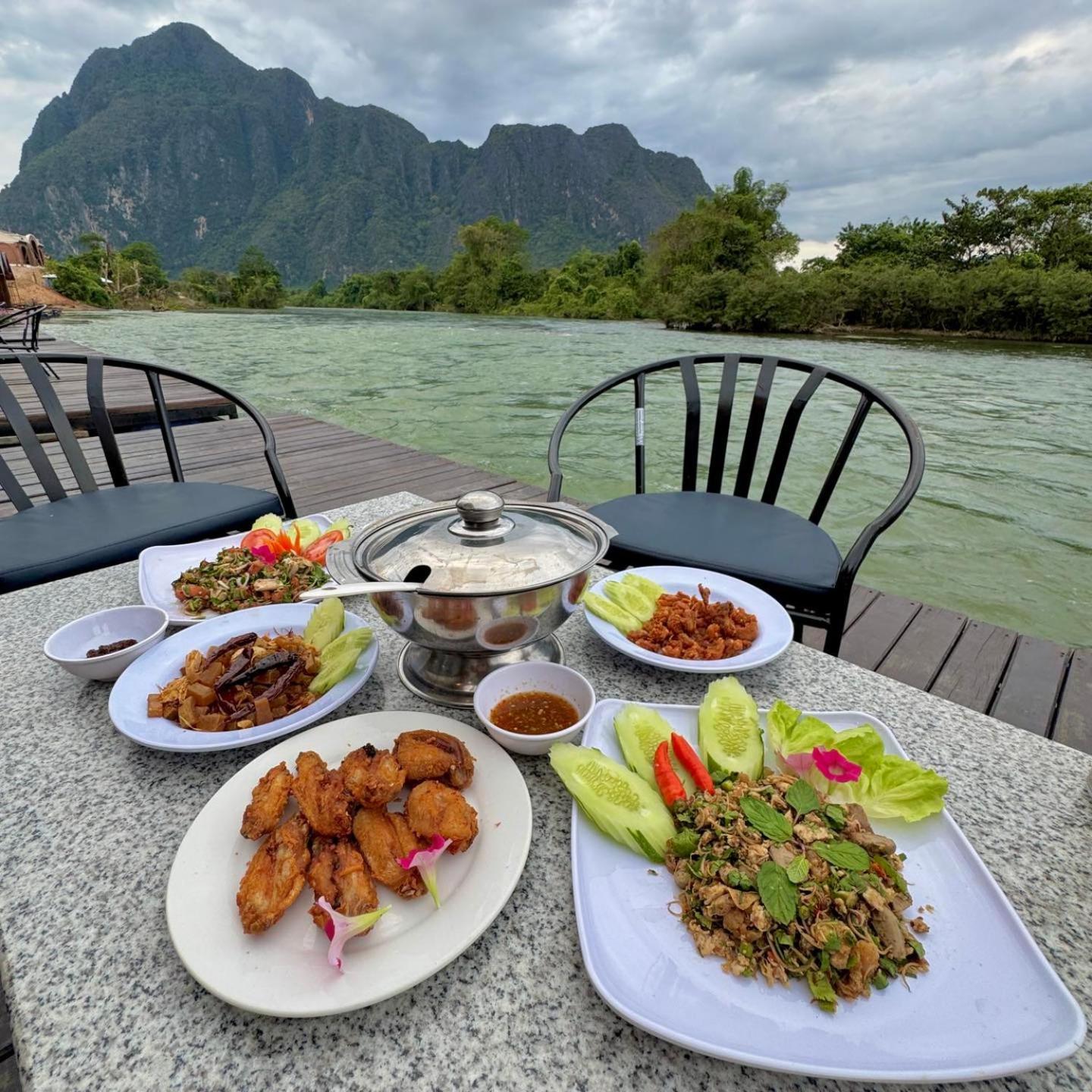 Davika Hotel Viêng Chăn Ngoại thất bức ảnh