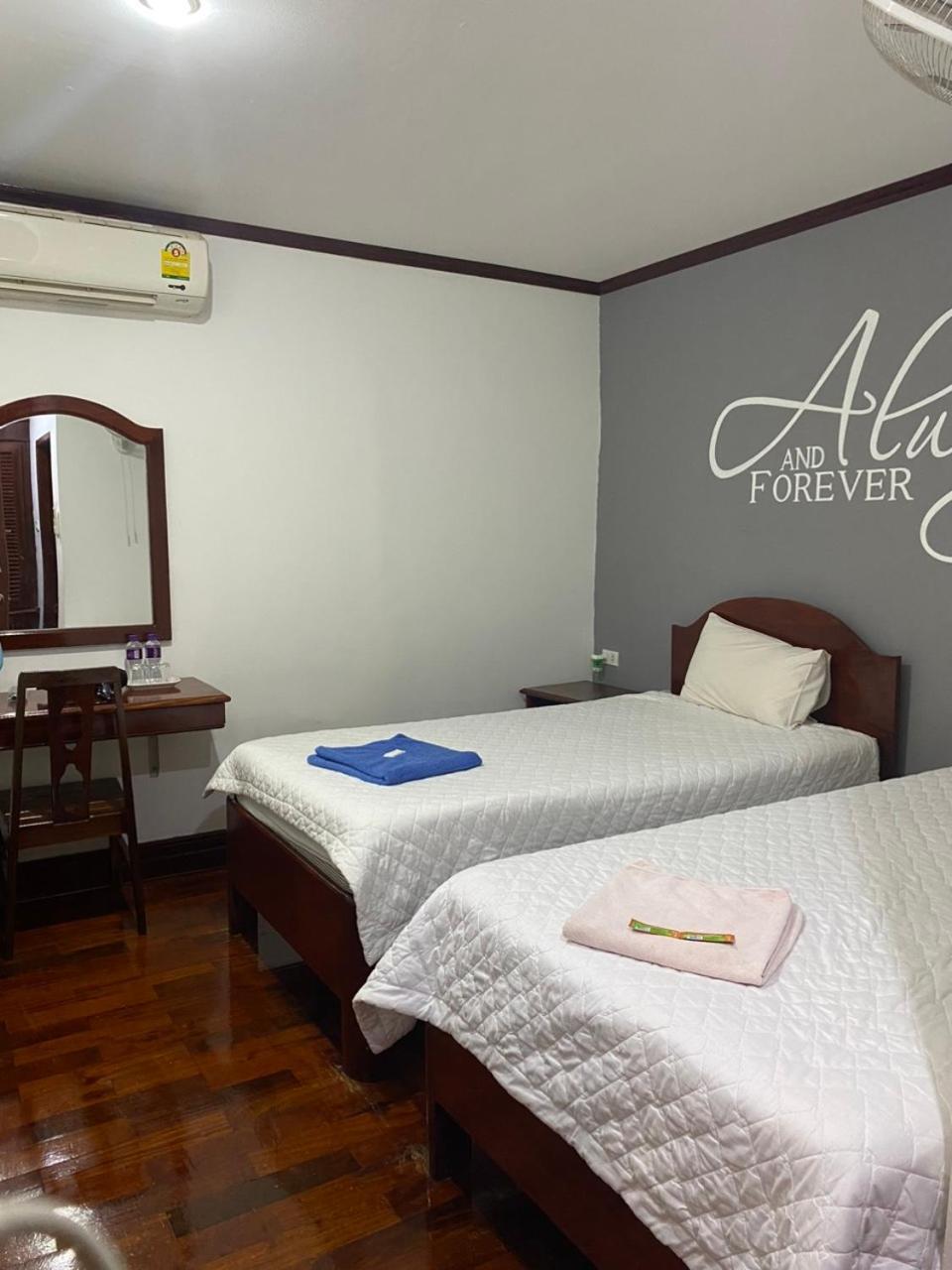 Davika Hotel Viêng Chăn Ngoại thất bức ảnh
