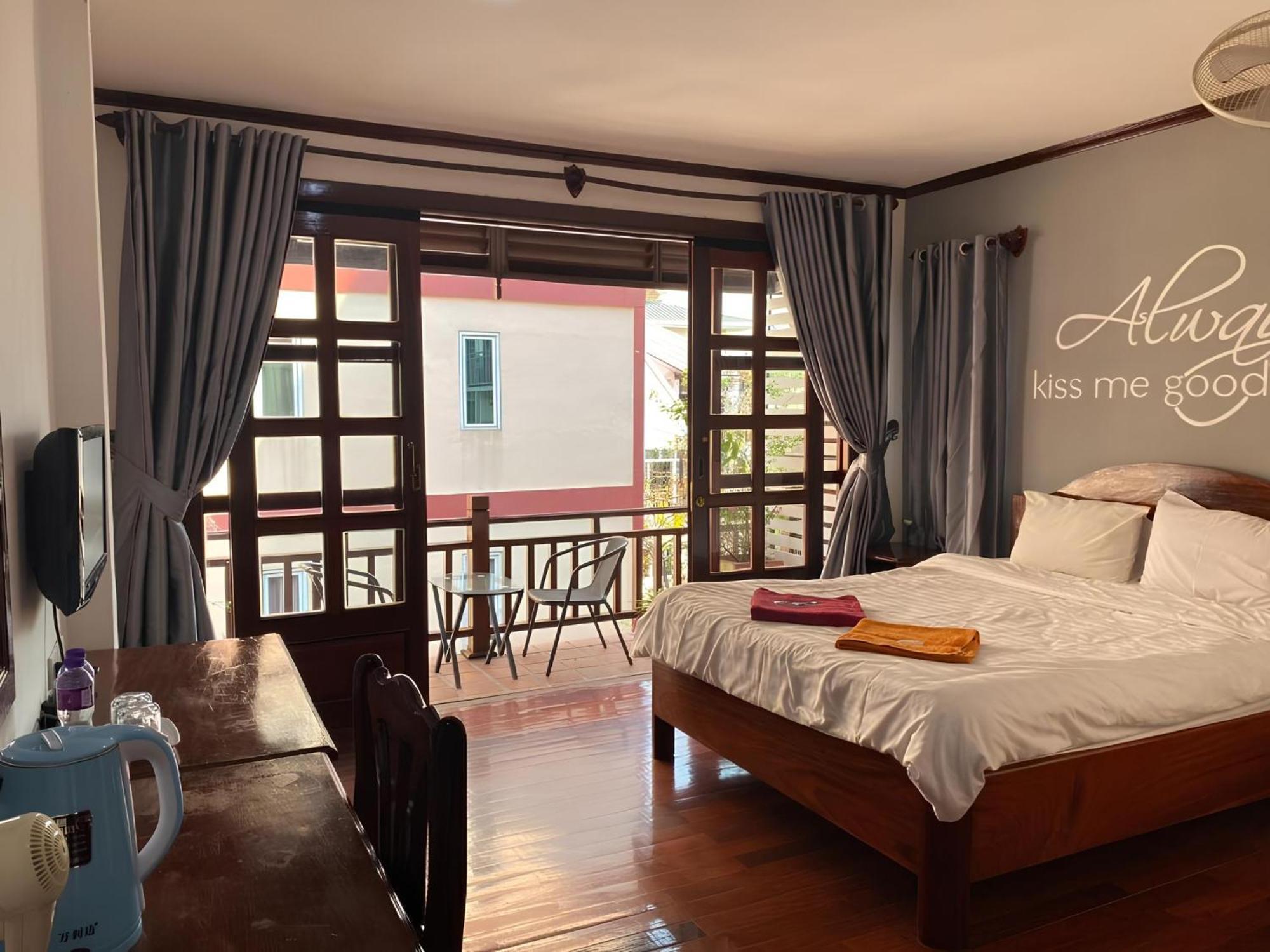 Davika Hotel Viêng Chăn Ngoại thất bức ảnh